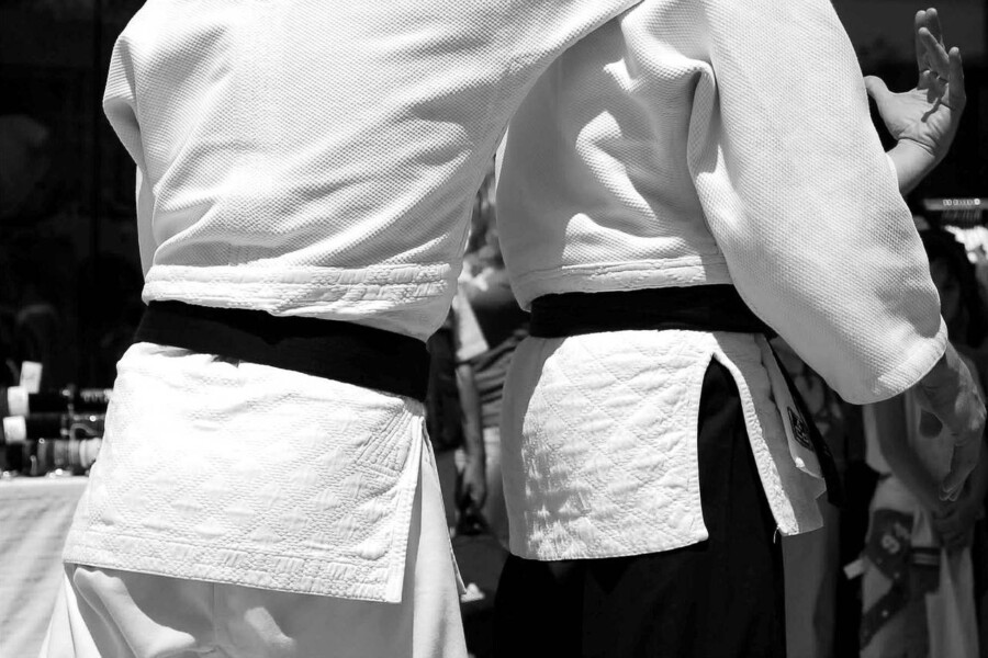 Czy można mieszać karate z miedzianem?