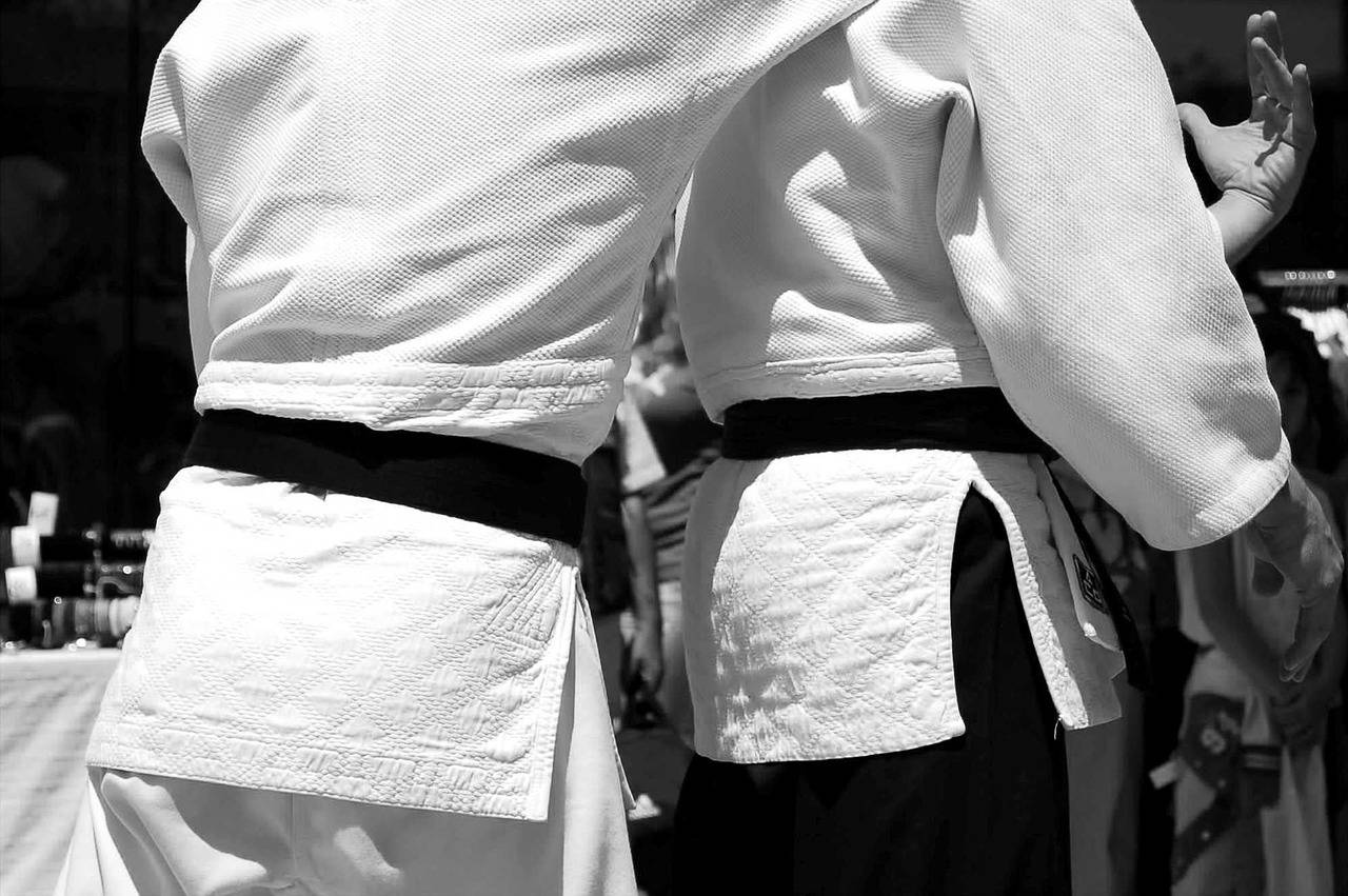 Czy można mieszać karate z miedzianem?
